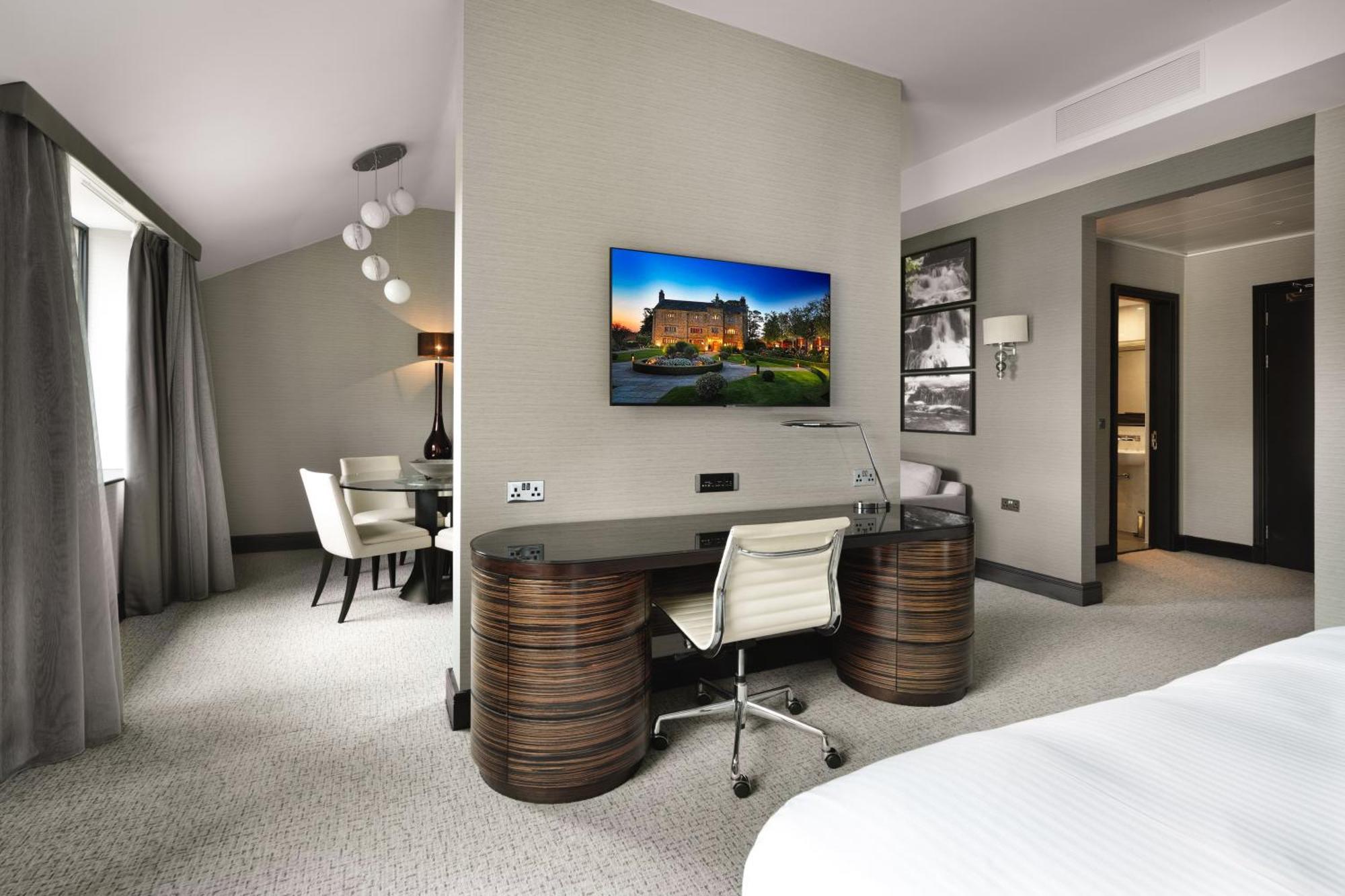 Stanley House Hotel & Spa Блекбърн Екстериор снимка